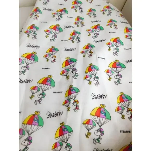 Vintage Stearns Peanuts Snoopy Woodstock Parachute Fabric Remnant 66x110 - Picture 5 of 9